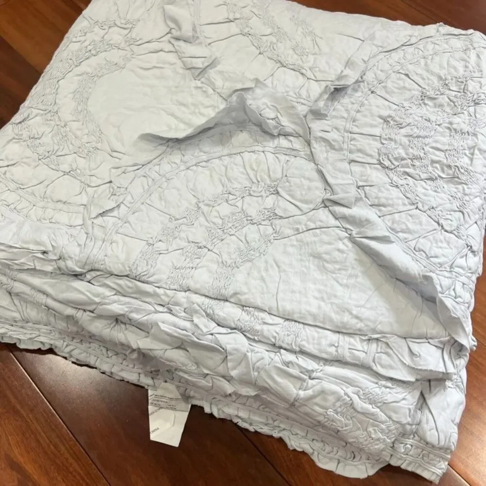 Anthropologie Rivulets Tufted Full Quilt Set Grey Ruched Ruffles